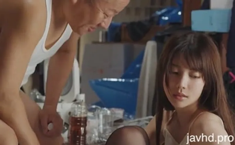 Cô giáo trẻ và gã phụ huynh hôi hám karen kaede